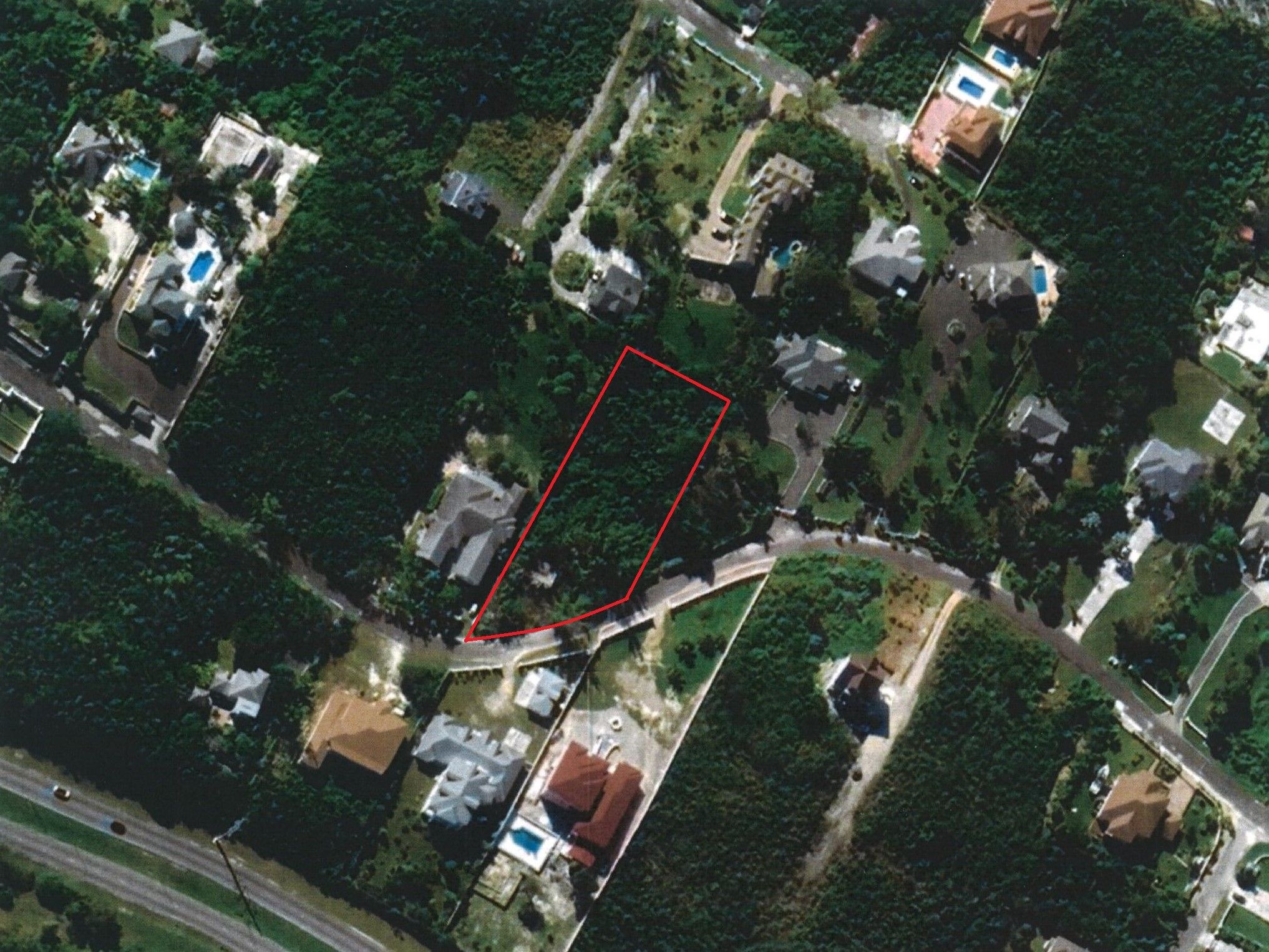 Large hillside lot in South Westridge Estates, Nassau, Bahamas